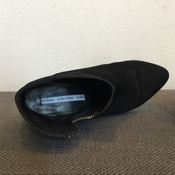 & Other Stories || Suede Ankle Boots - Picture 4 of 4